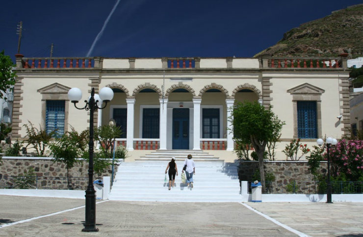 museums in Milos