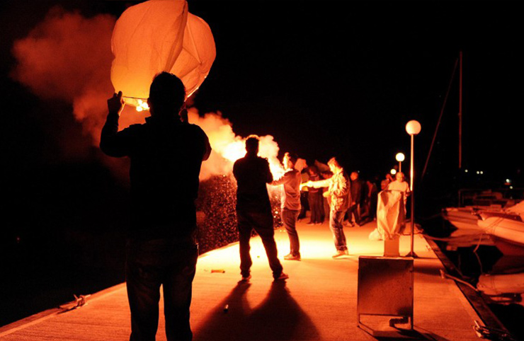 fireworks milos